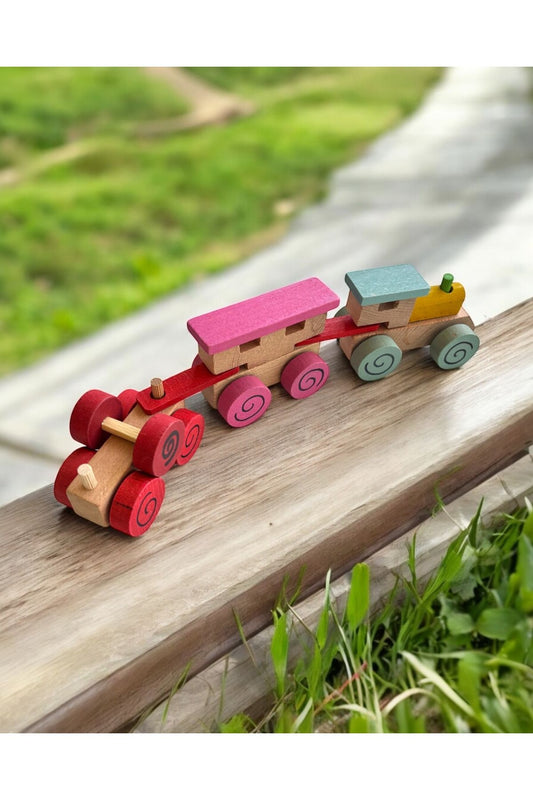 Ahşap Tren Vagonlu